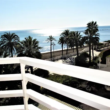 Frente A La Playa Benalmadena Pto Marina Apartment *